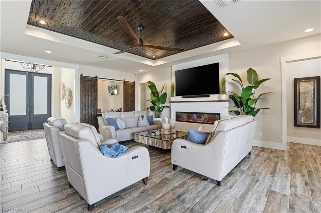 891 W Cape Estates CIR, CAPE CORAL FL 33993-7