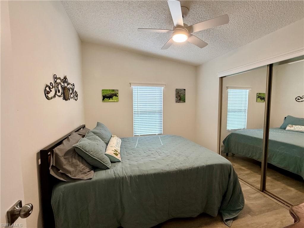 158 Seven Seas WAY # 158, NAPLES FL 34104-12