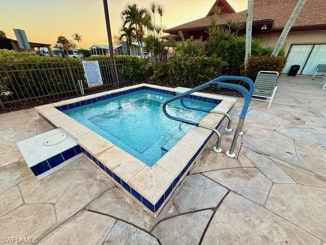 158 Seven Seas WAY # 158, NAPLES FL 34104-21