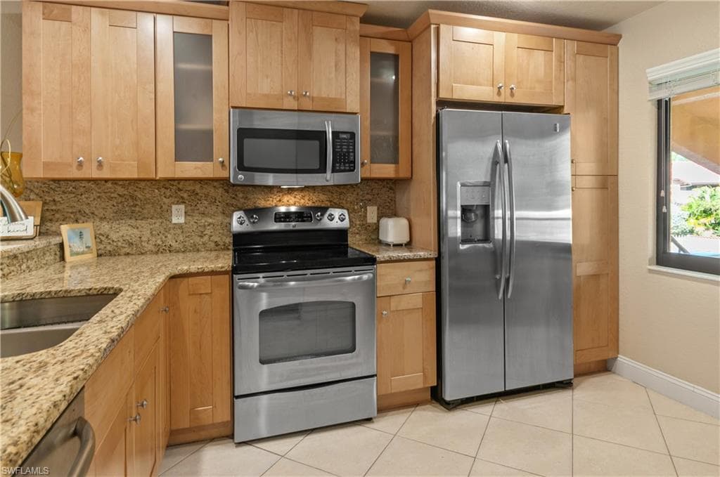 9845 Citadel LN # 207, BONITA SPRINGS FL 34135-12