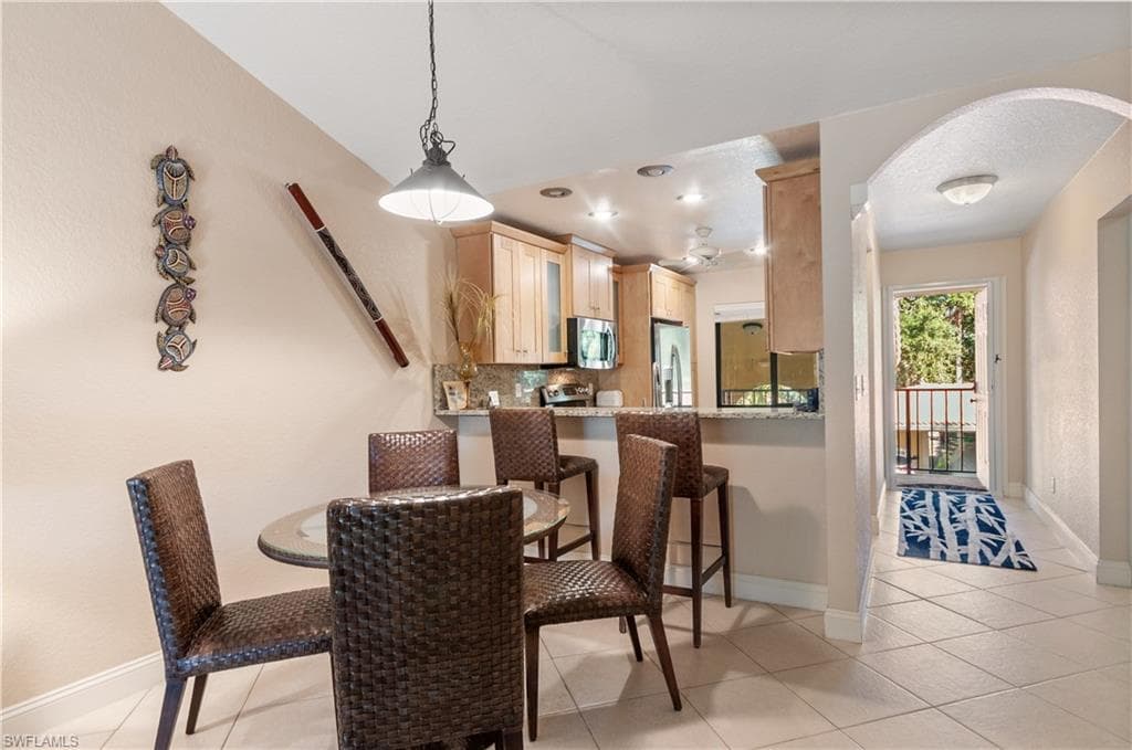 9845 Citadel LN # 207, BONITA SPRINGS FL 34135-9