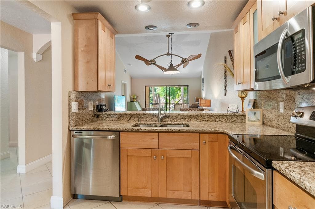 9845 Citadel LN # 207, BONITA SPRINGS FL 34135-13