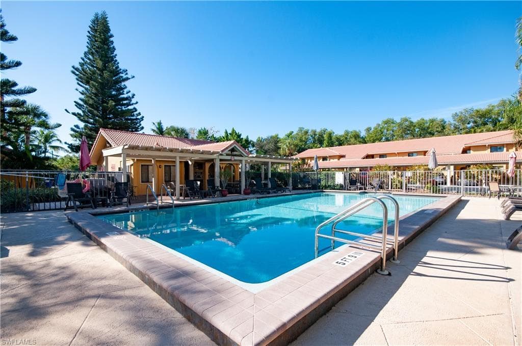 9845 Citadel LN # 207, BONITA SPRINGS FL 34135-30