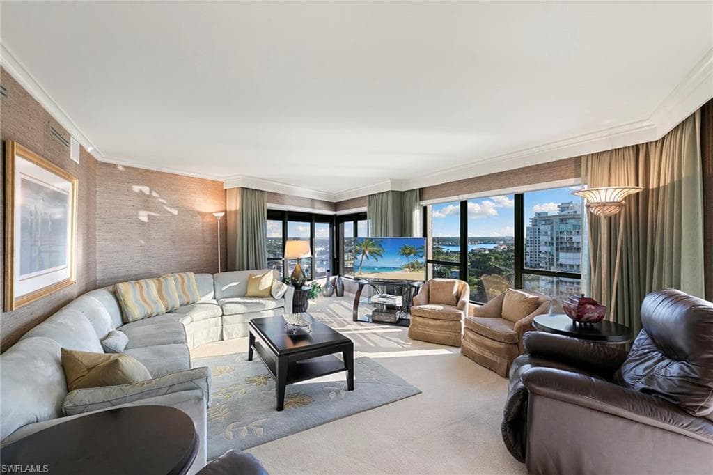 4451 Gulf Shore BLVD N 1704-2