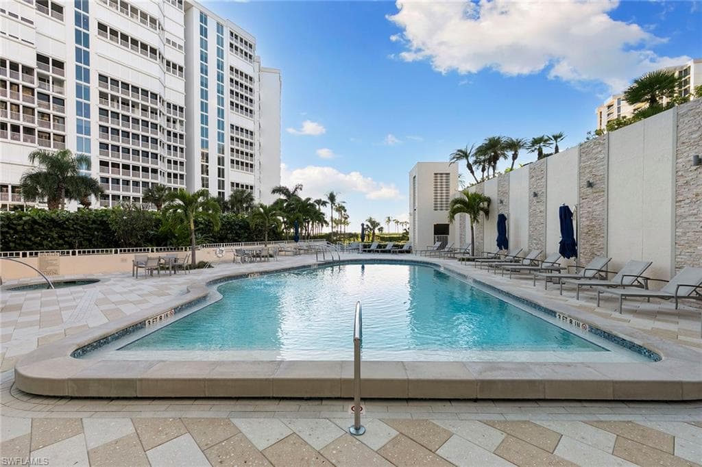 4451 Gulf Shore BLVD N 1704-24