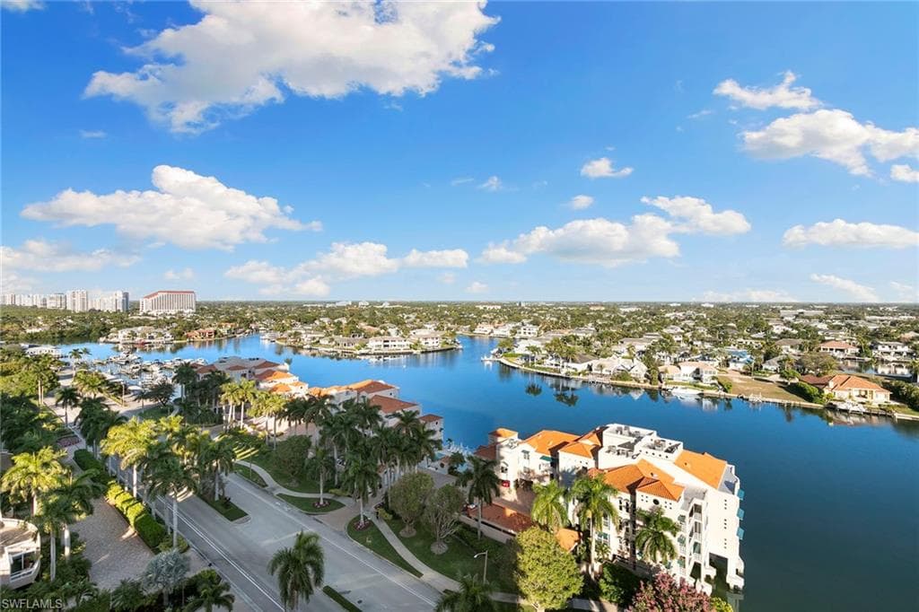 4451 Gulf Shore BLVD N 1704-37