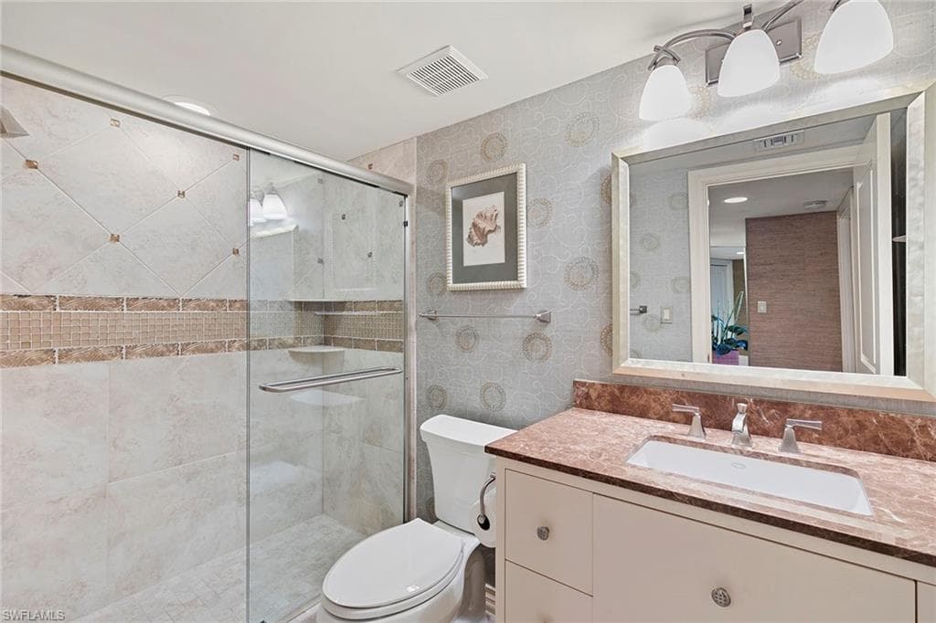 4451 Gulf Shore BLVD N 1704-19