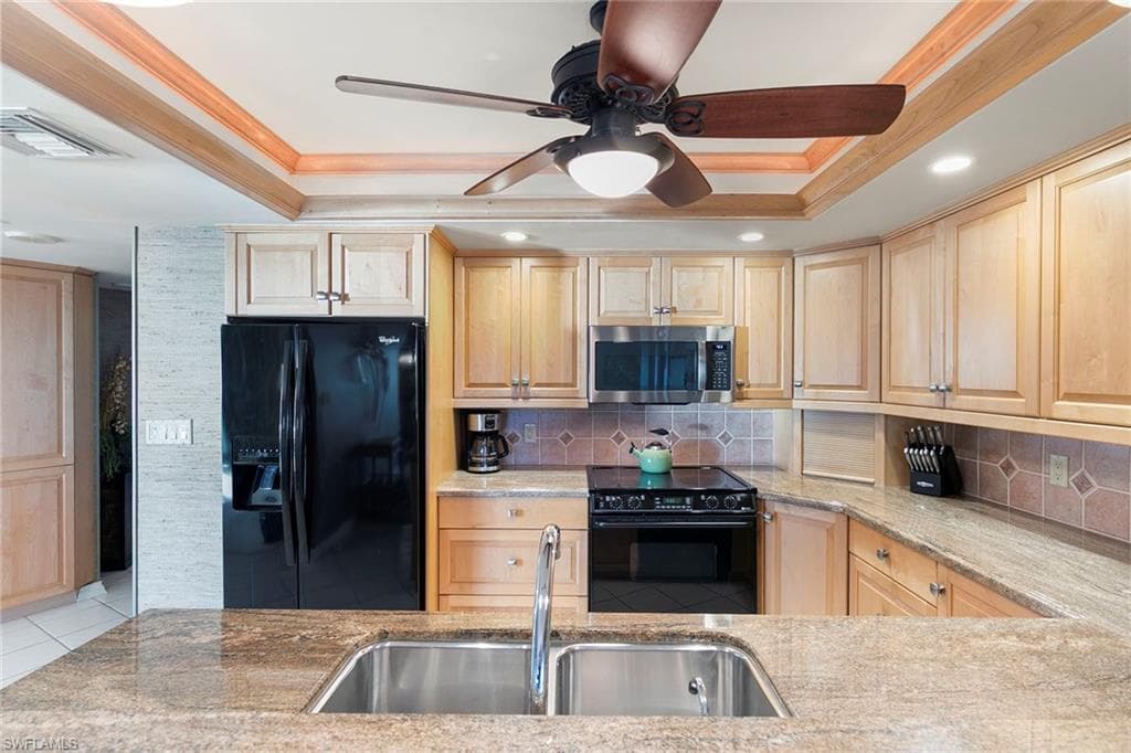 4451 Gulf Shore BLVD N 1704-8
