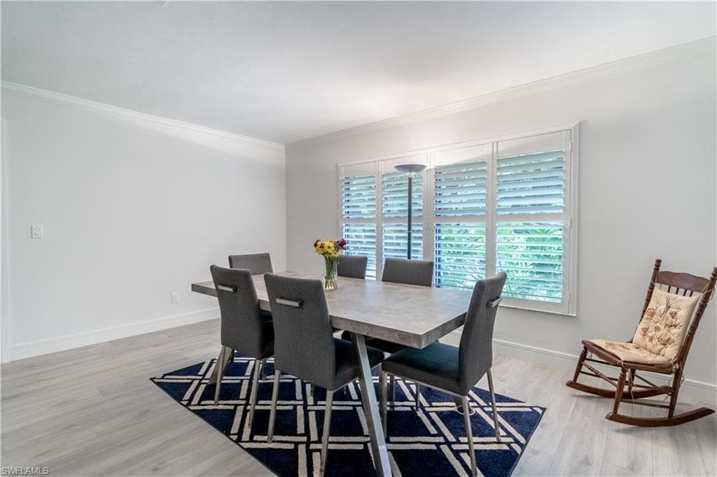 2237 River Reach DR, NAPLES FL 34104-9