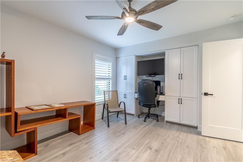 2237 River Reach DR, NAPLES FL 34104-14