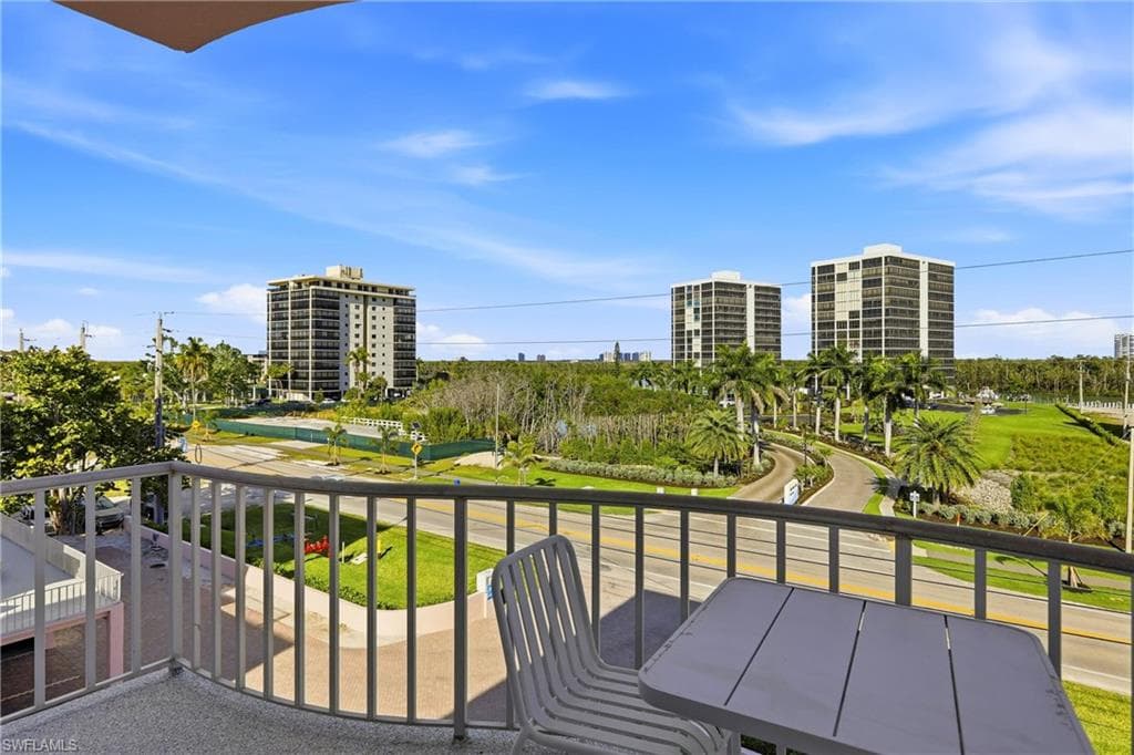26236 Hickory BLVD 13-11