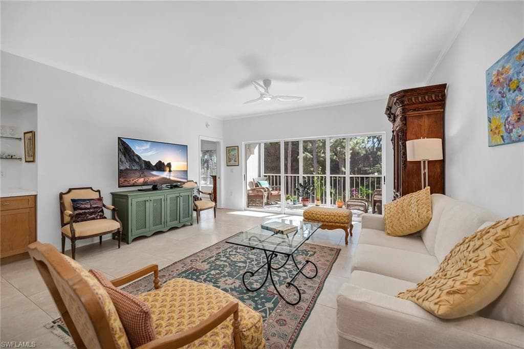 322 Sugar Pine LN # 322, NAPLES FL 34108-5