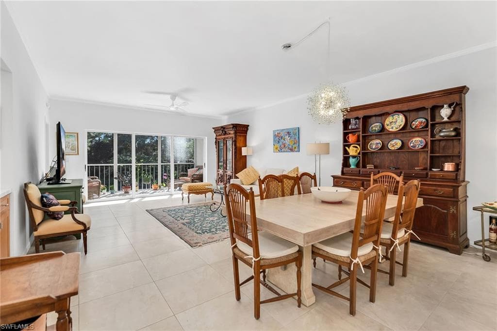 322 Sugar Pine LN # 322, NAPLES FL 34108-16