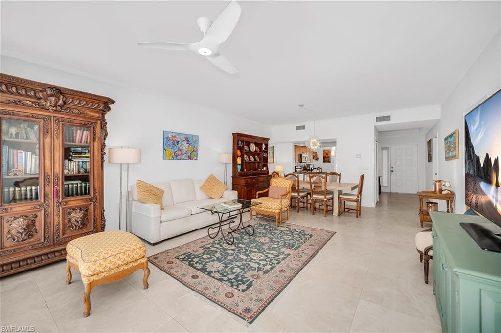 322 Sugar Pine LN # 322, NAPLES FL 34108-6