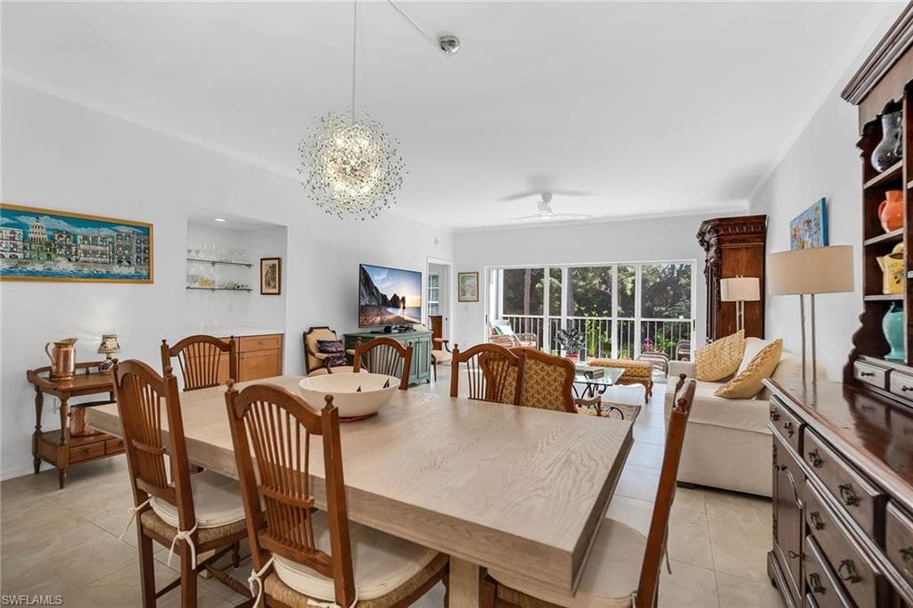 322 Sugar Pine LN # 322, NAPLES FL 34108-17