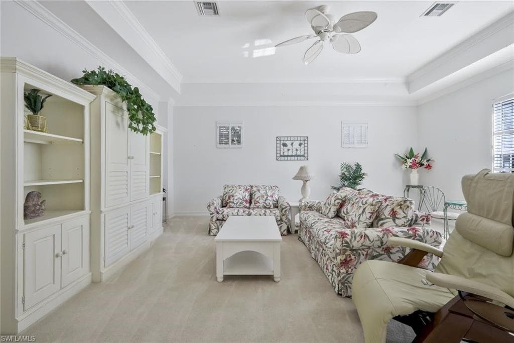 5025 Blauvelt WAY # 202, NAPLES FL 34105-19