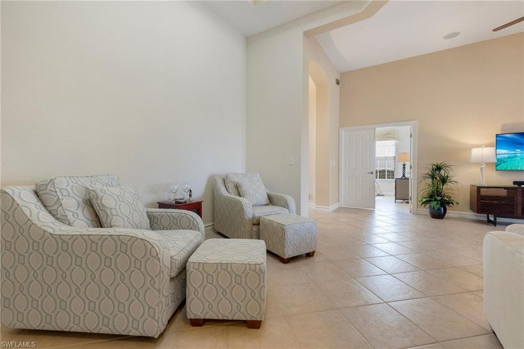 20000 Seadale CT, ESTERO FL 33928-33
