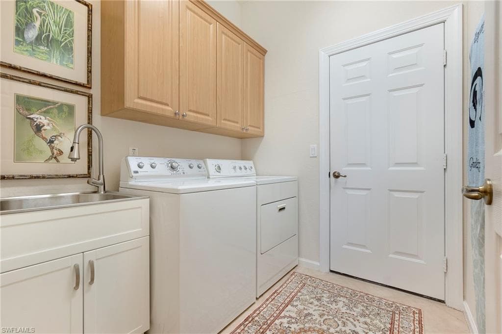 20000 Seadale CT, ESTERO FL 33928-37