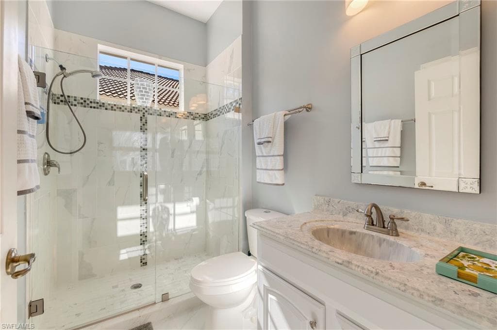 20000 Seadale CT, ESTERO FL 33928-36