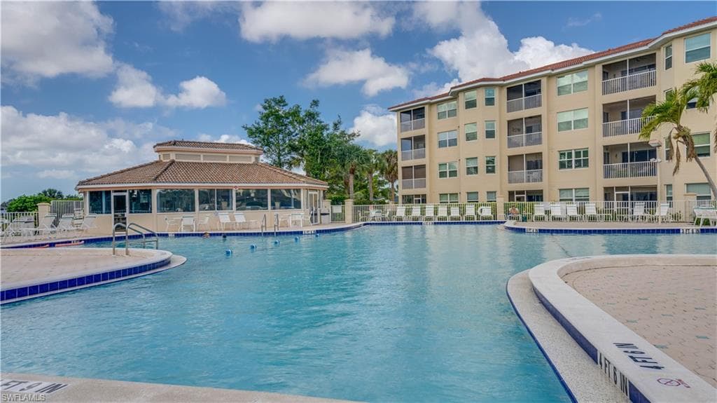 4011 Palm Tree BLVD # 205, CAPE CORAL FL 33904-27