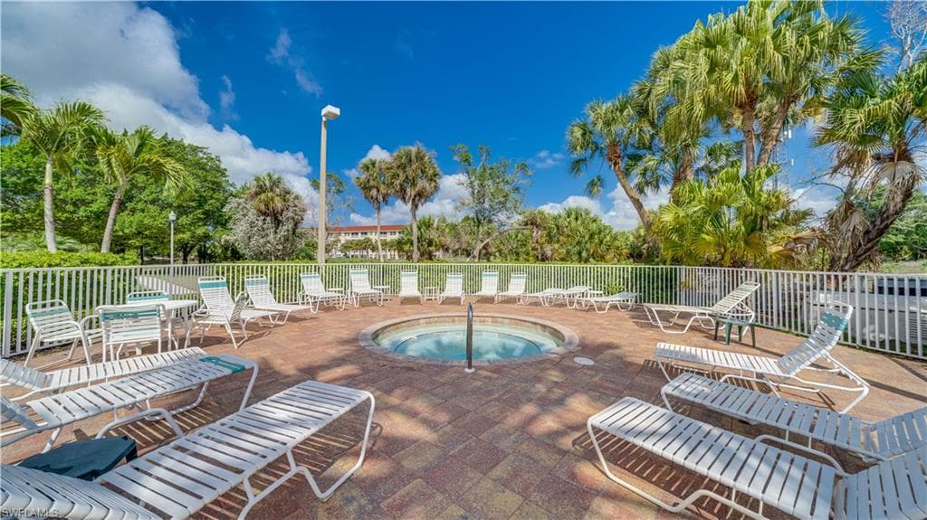 4011 Palm Tree BLVD # 205, CAPE CORAL FL 33904-23