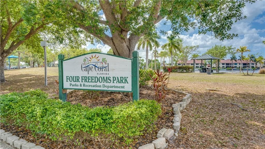 4011 Palm Tree BLVD # 205, CAPE CORAL FL 33904-28