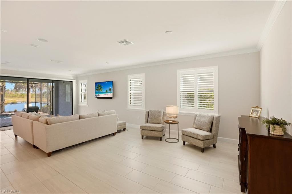 19648 Aqua View LN, FORT MYERS FL 33913-6