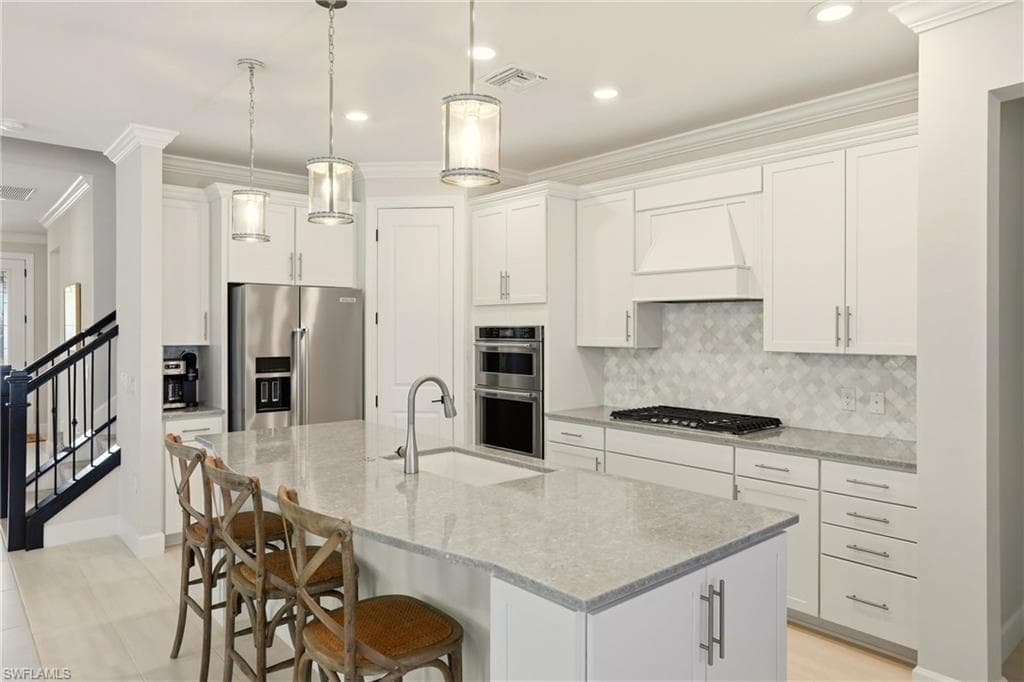 19648 Aqua View LN, FORT MYERS FL 33913-14