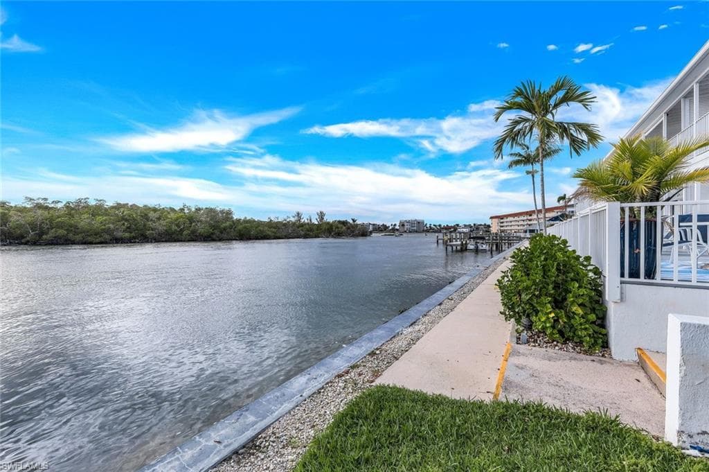 1170 Edington PL # A1, MARCO ISLAND FL 34145-21