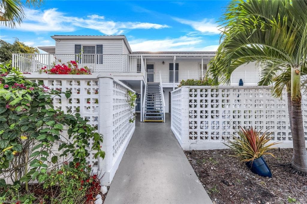 1170 Edington PL # A1, MARCO ISLAND FL 34145-4