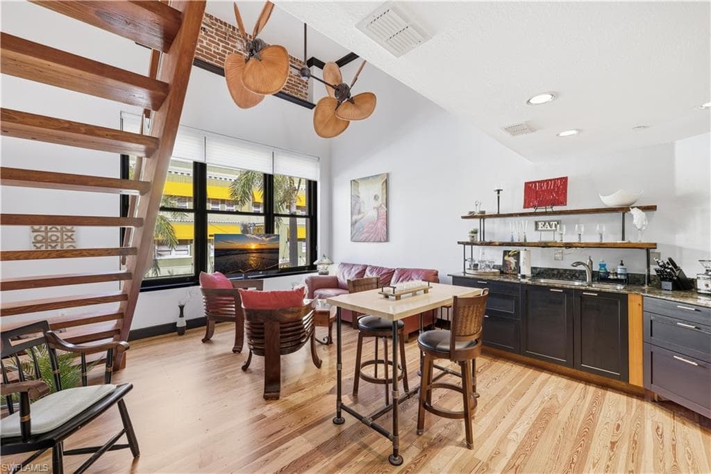 2260 1st ST 210-9