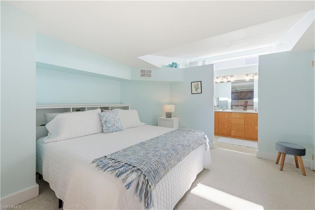 2260 1st ST 210-13