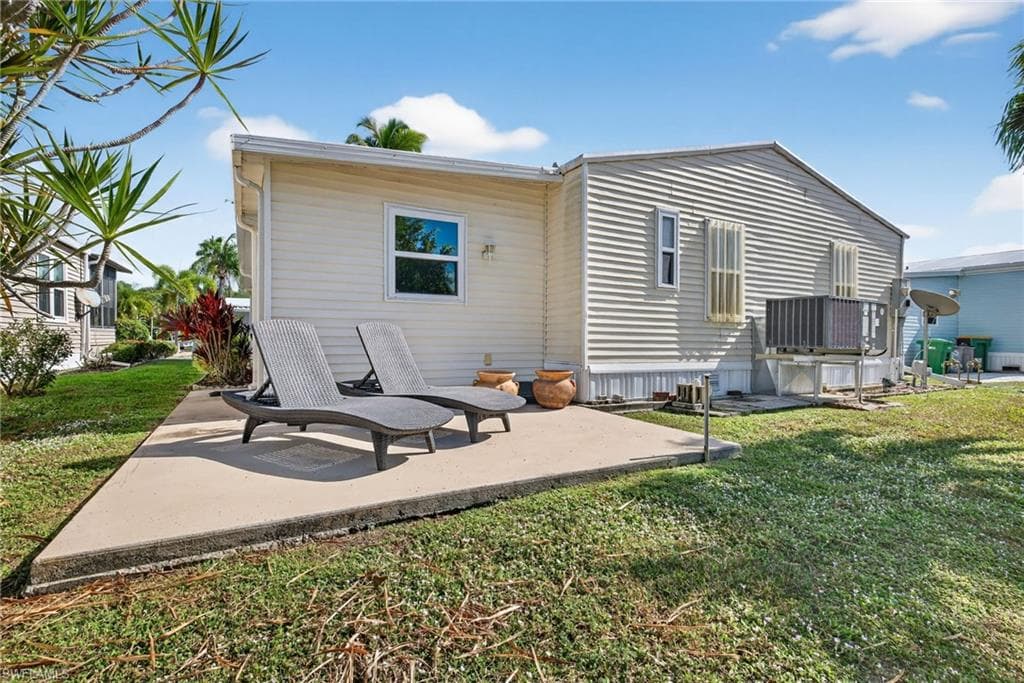 212 Oceans BLVD # 212, NAPLES FL 34104-22