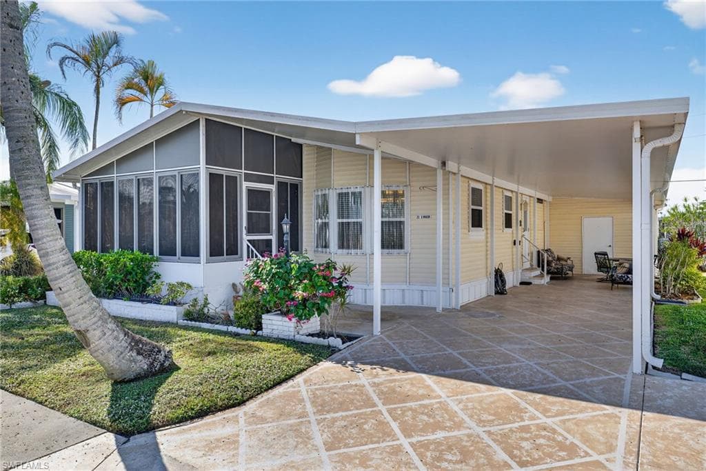 212 Oceans BLVD # 212, NAPLES FL 34104-1