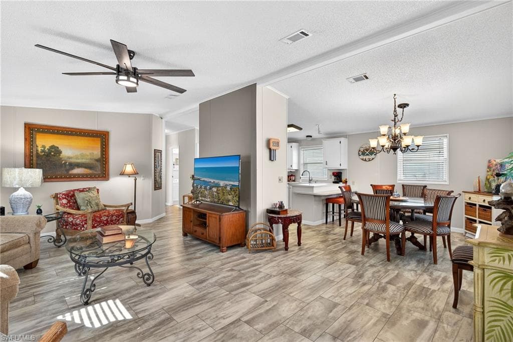 212 Oceans BLVD # 212, NAPLES FL 34104-5