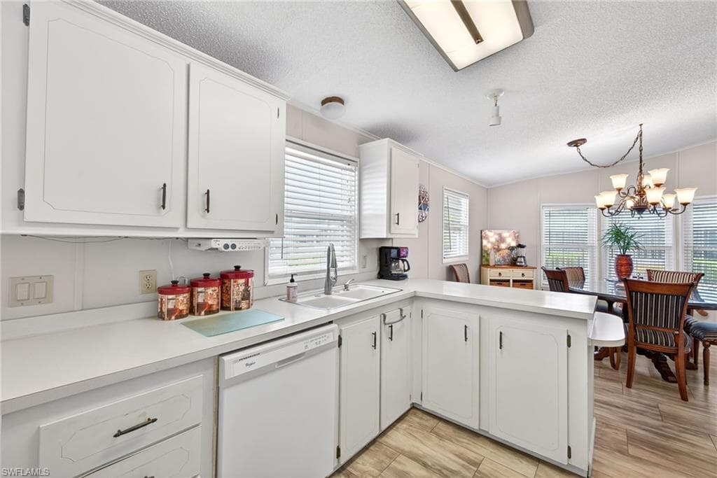 212 Oceans BLVD # 212, NAPLES FL 34104-11