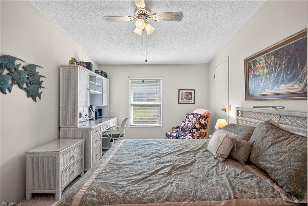 212 Oceans BLVD # 212, NAPLES FL 34104-17