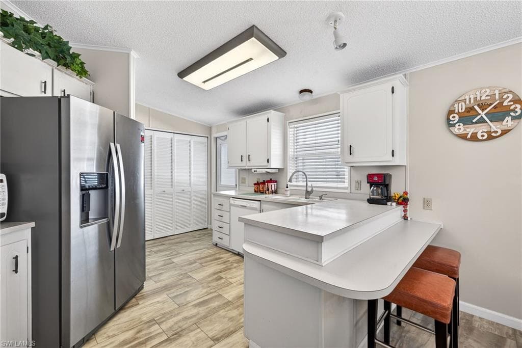 212 Oceans BLVD # 212, NAPLES FL 34104-10