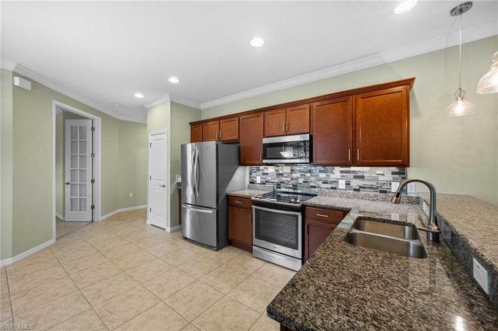 1511 Oceania DR S-14