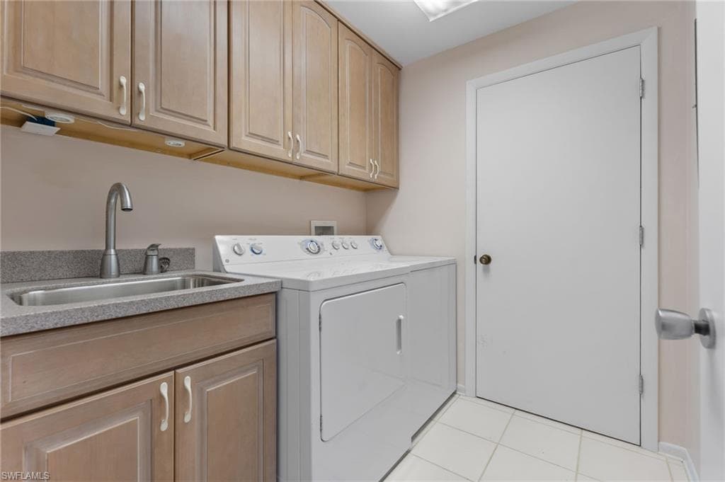 1605 Middle Gulf DR # 310, SANIBEL FL 33957-28