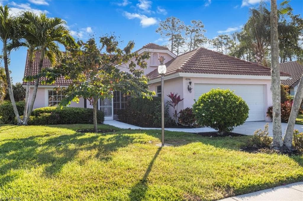 4198 Royal Wood BLVD-2