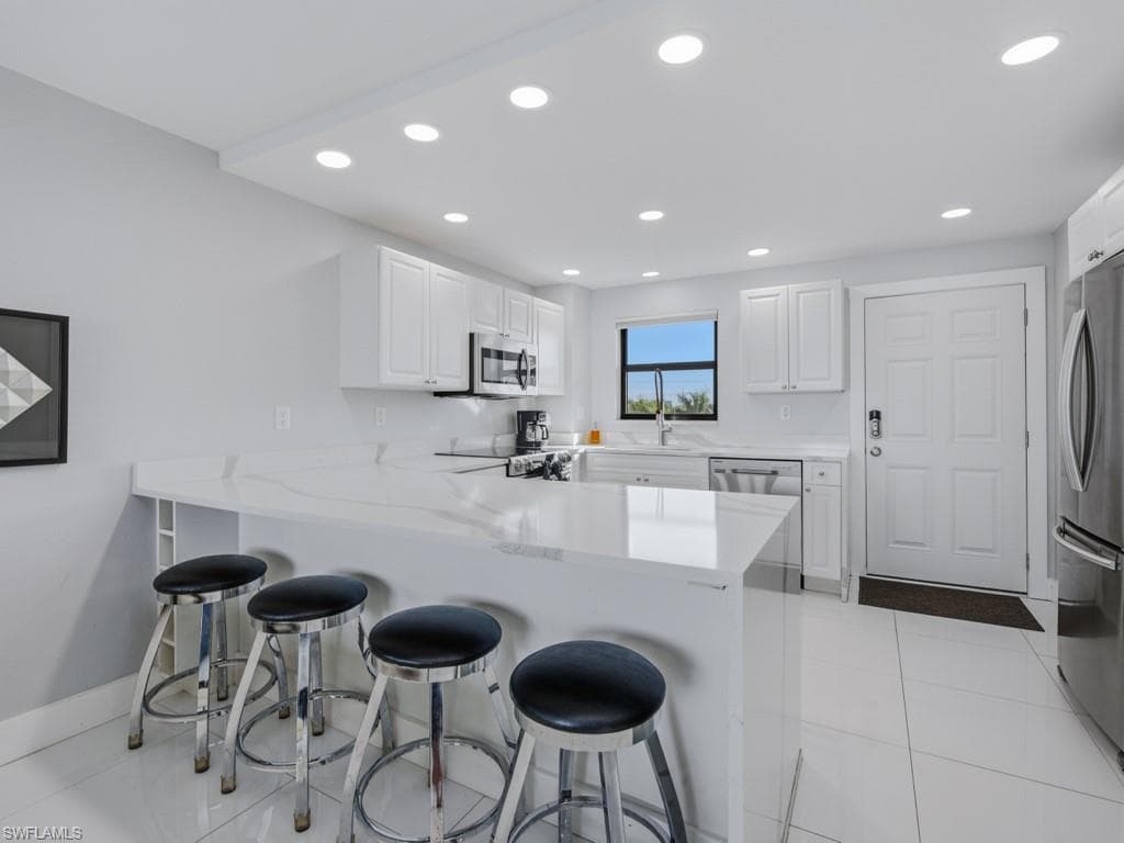 1003 Anglers CV # K407, MARCO ISLAND FL 34145-15