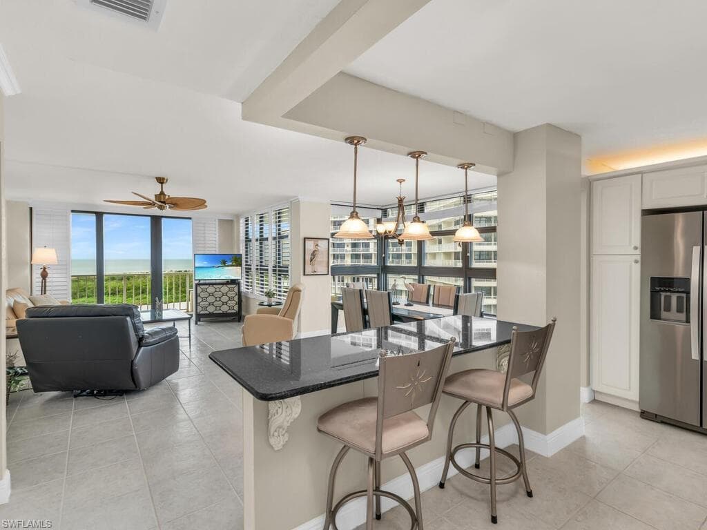 260 Seaview CT # 803, MARCO ISLAND FL 34145-4