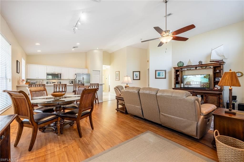 12206 Siesta DR, FORT MYERS BEACH FL 33931-15