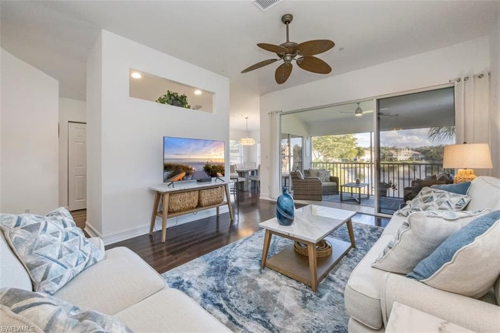 866 Carrick Bend CIR 201-7