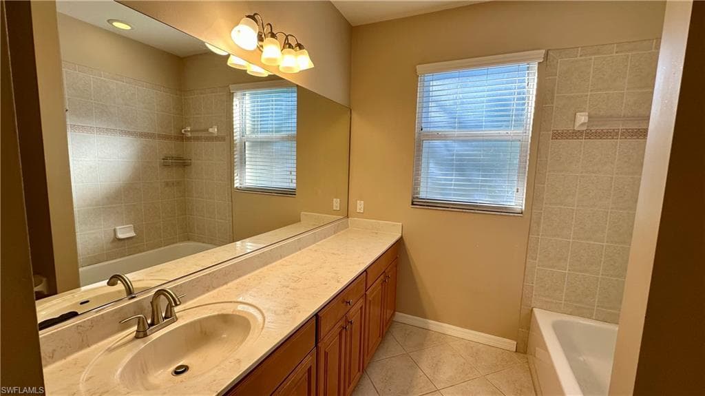 4400 Lazio WAY # 201, FORT MYERS FL 33901-28