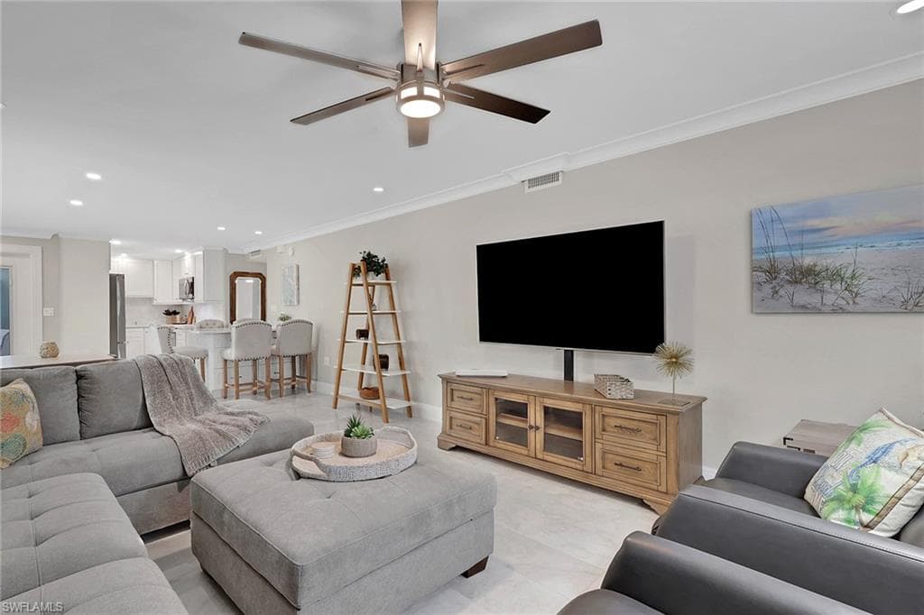 642 12th AVE S, NAPLES FL 34102-3