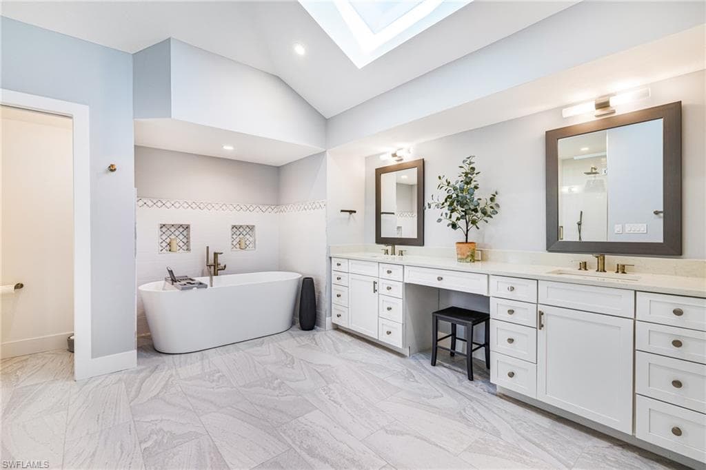 454 Sea Oats DR, SANIBEL FL 33957-16