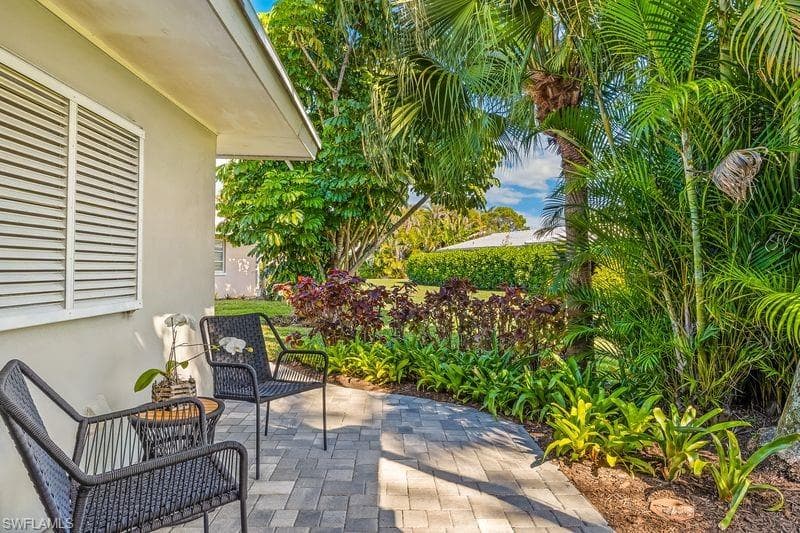 51 Hilo CT # 51, NAPLES FL 34112-11