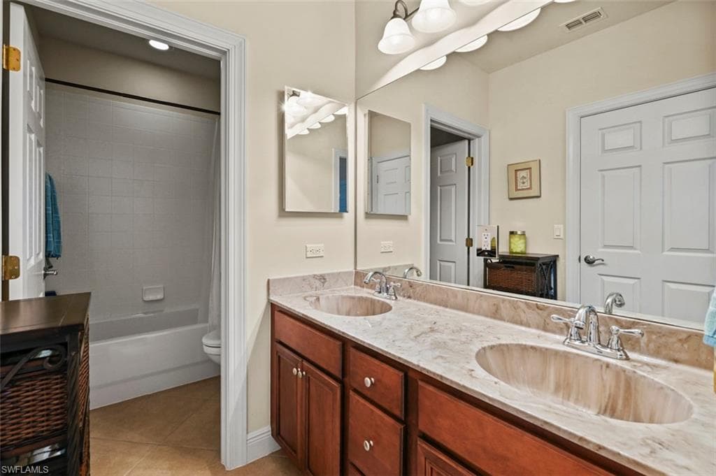 12723 Aviano DR, NAPLES FL 34105-16